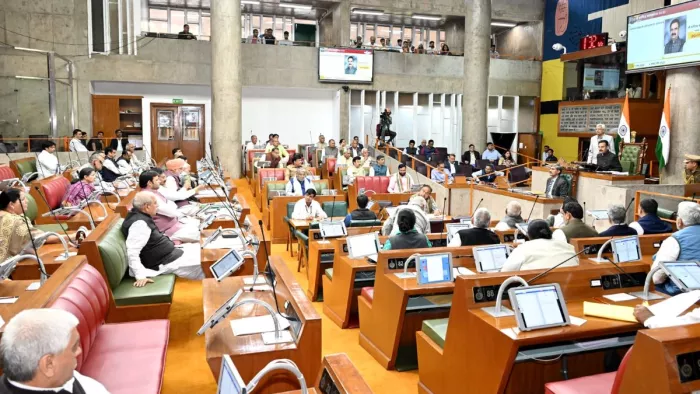 PVC पाईप से जलापूर्ति से बढ़ रही बीमारी, सदन में उठा मुद्दा। फोटो- सीएम एक्स