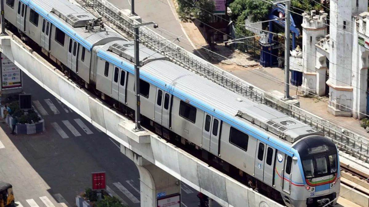 ncr after delhi metro now there is a change in the timing of noida metro the first train on aqua line will run at 2 pm