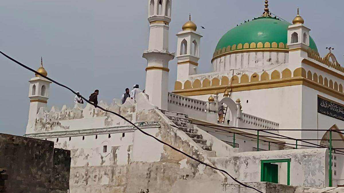 https://www.jagranimages.com/images/newimg/13032025/13_03_2025-sambhal_news_3_23899453.jpg