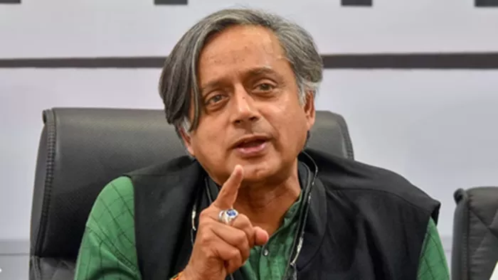 कांग्रेस नेता शशि थरूर ने दरभंगा मेयर को दी नसीहत (जागरण)