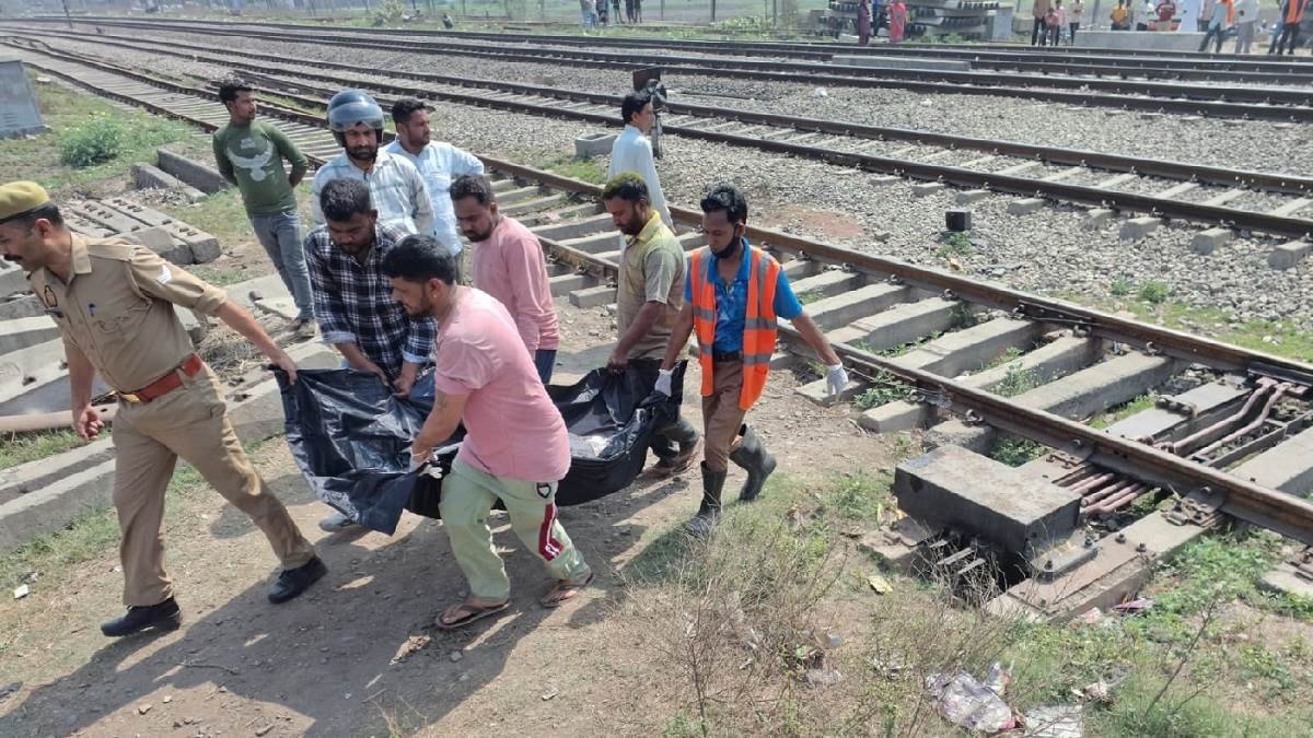 https://www.jagranimages.com/images/newimg/13032025/13_03_2025-train_accident_23899617.jpg