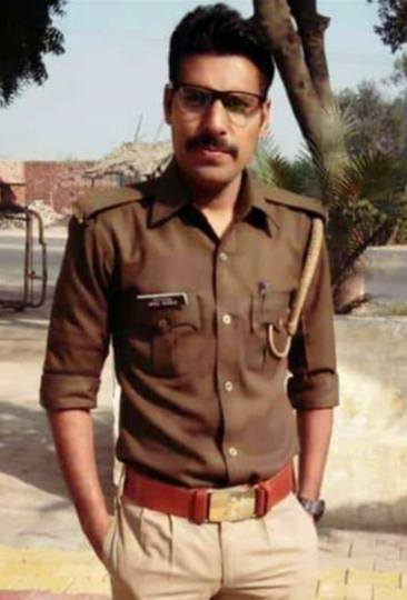 सिपाही अखिल कपासिया