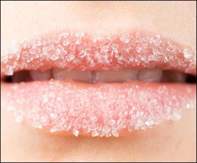 https://www.jagranimages.com/images/newimg/13042022/13_04_2022-lip-exfoliator_22624027.jpg