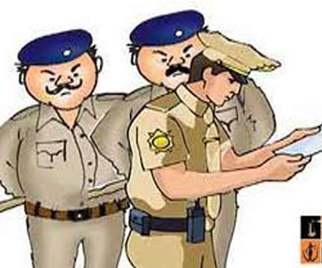 प्रयागराज पुलिस की शिथिलता के कारण अदालत में फाइलों के दाखिल न होने से पीडि़त परेशान हैं।