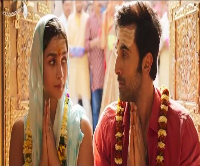 Ranbir Alia Wedding: शादी से पहले आलिया भट्ट के ‘केसरिया' इश्क में डूबे रणबीर कपूर, अयान मुखर्जी ने दी नई शुरुआत की शुभकामनाएं