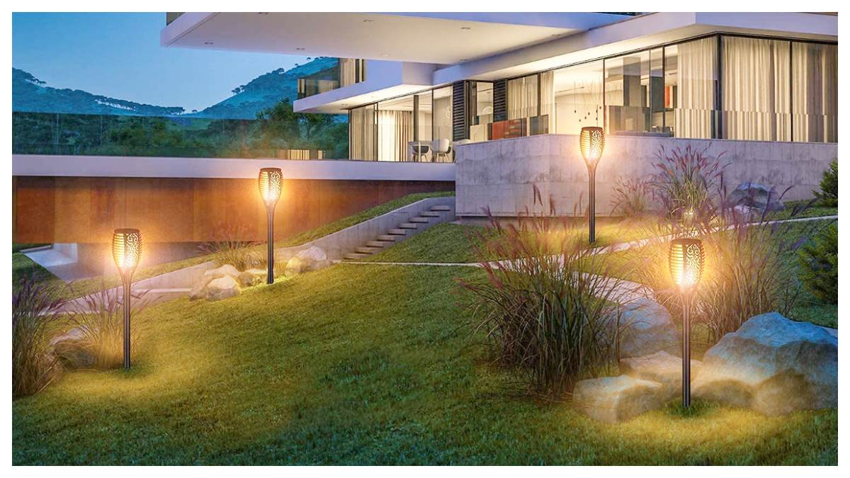 Best Garden Light: गार्डन को सजाने और चमकदार बनाने के लिए इन लाइट से नहीं है कोई अच्छा