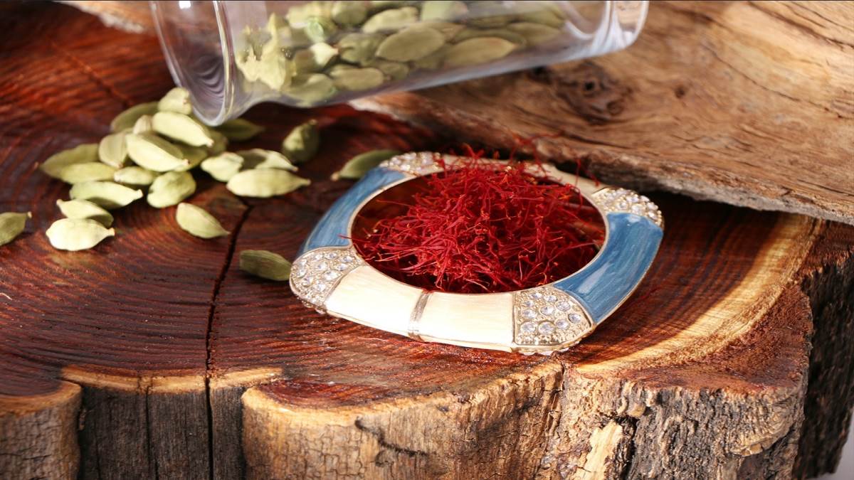 Best Saffron Brand In India Image: Cover