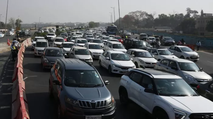 Delhi Roads: 1500 करोड़ से चमकेंगी दिल्ली की सड़कें, जाम से मिलेगी राहत