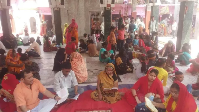 चैत्र नवरात्रि के पांचवें दिन देवी मंदिरों में स्कंद माता के स्वरूप मां की हुई पूजा