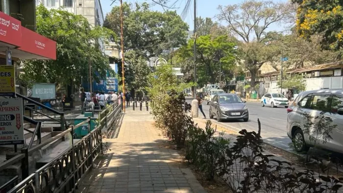 स्मार्ट रोड देखने गई थी प्रदेश के नगर निगमों की टीम।