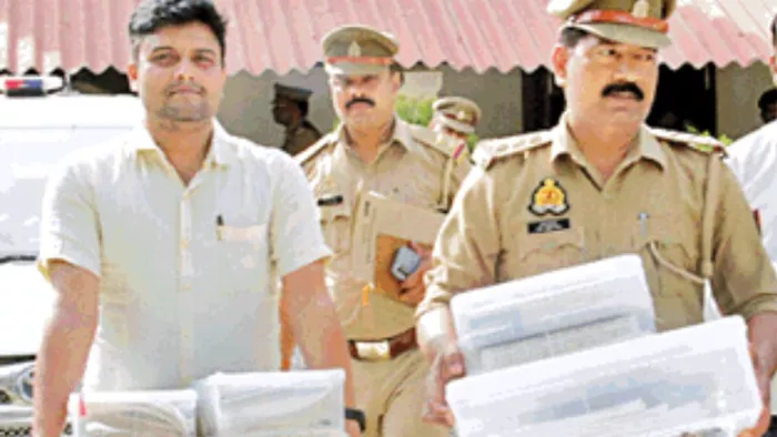 फर्जी स्टांप मामले में अब तक आठ लोग गिरफ्तार हो चुके हैं।