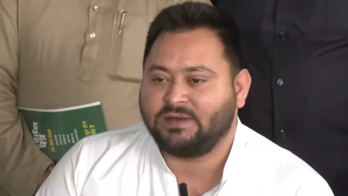तेजस्वी यादव ने जारी किया आरजेडी का परिवर्तन पत्र 2024 (जागरण)