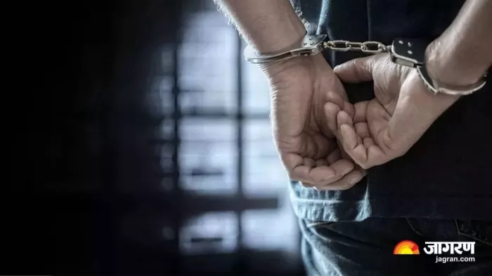 हंडवाड़ा पुलिस ने कुख्यात अपराधी को पीएसए के तहत किया गिरफ्तार (सांकेतिक तस्वीर)