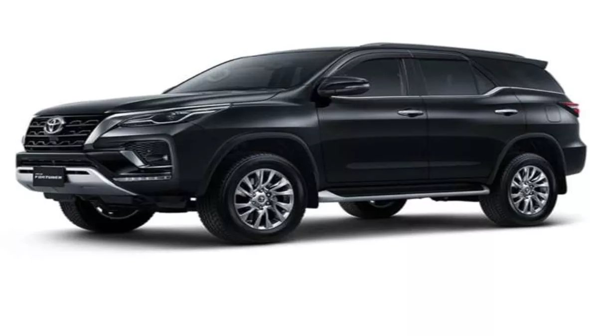 Toyota Fortuner Legender से कितनी अलग है हाल में लॉन्च हुई GR Sport? जानें किन फीचर्स ने बनाया इसे टॉप मॉडल