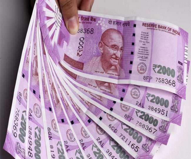 प्राइवेट जाब करने वाले करोड़ों भारतीयों के लिए बुढ़ापे का गिफ्ट है मोदी सरकार की यह योजना, जानिये पूरी डिटेल