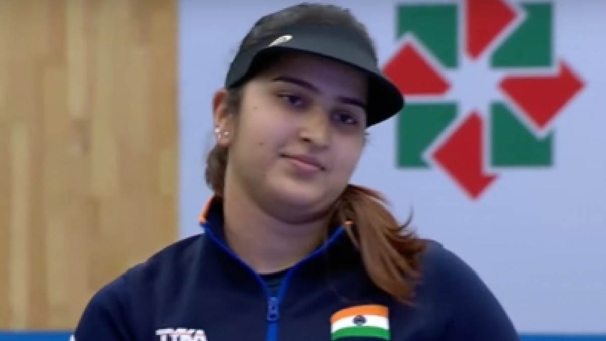 rhythm sangwan breaks 29 years old world record in shooting world cup