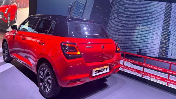 Maruti की New Swift 2024 में मिल सकता है CNG का विकल्प।
