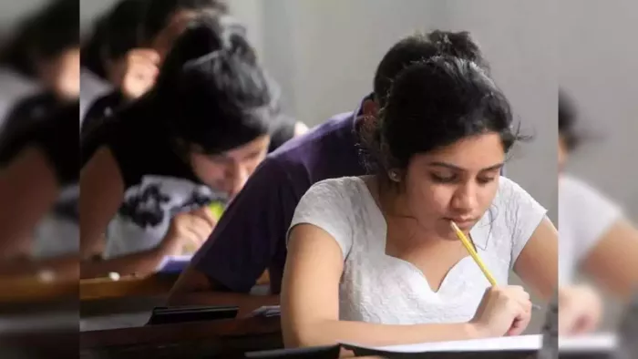 डिप्लोमा सर्टिफिकेट प्रवेश प्रतियोगिता परीक्षा के लिए 21 मई तक रजिस्ट्रेशन (प्रतीकात्मक तस्वीर)