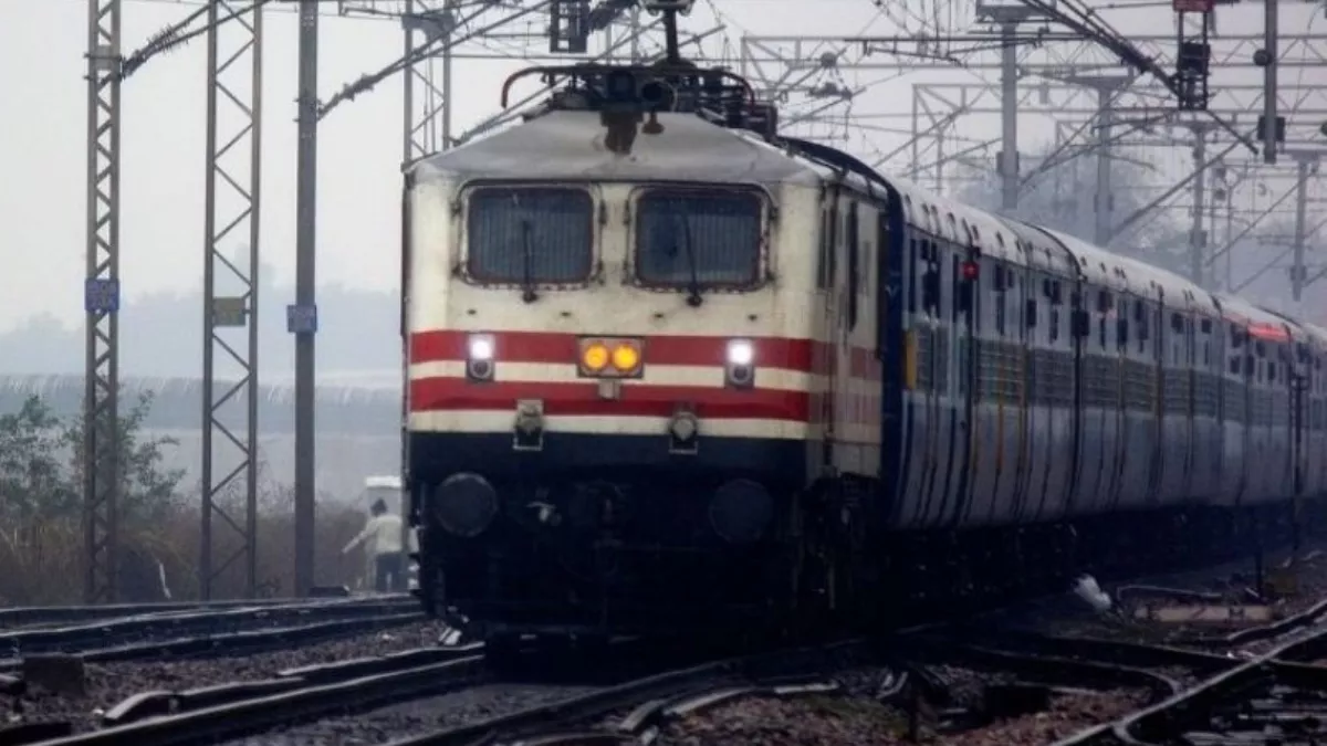 डिब्रूगढ़-सिकंदराबाद के बीच स्पेशल ट्रेनों की अवधि बढ़ी, हावड़ा-न्यू जलपाईगुड़ी रूट पर भी चलेगी एक और गाड़ी