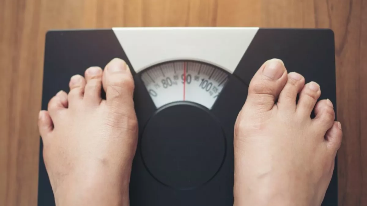 Obesity से हैं परेशान? तो वजन कम करने के लिए अपनाएं ये टिप्स, जल्द दिखेगा असर