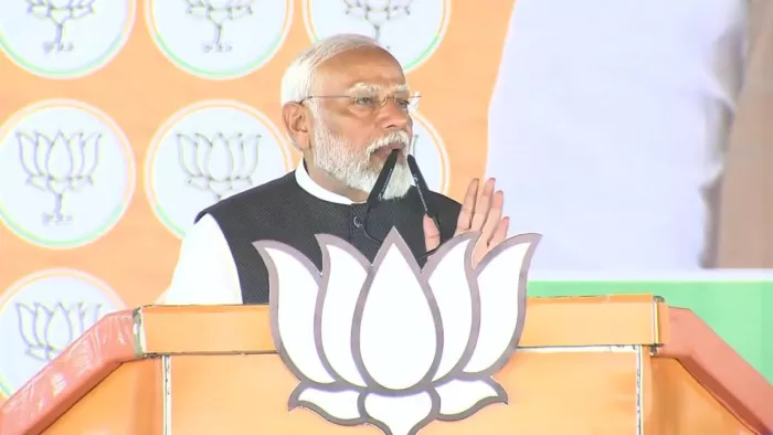 पीएम मोदी ने हाजीपुर में जनता को किया संबोधित