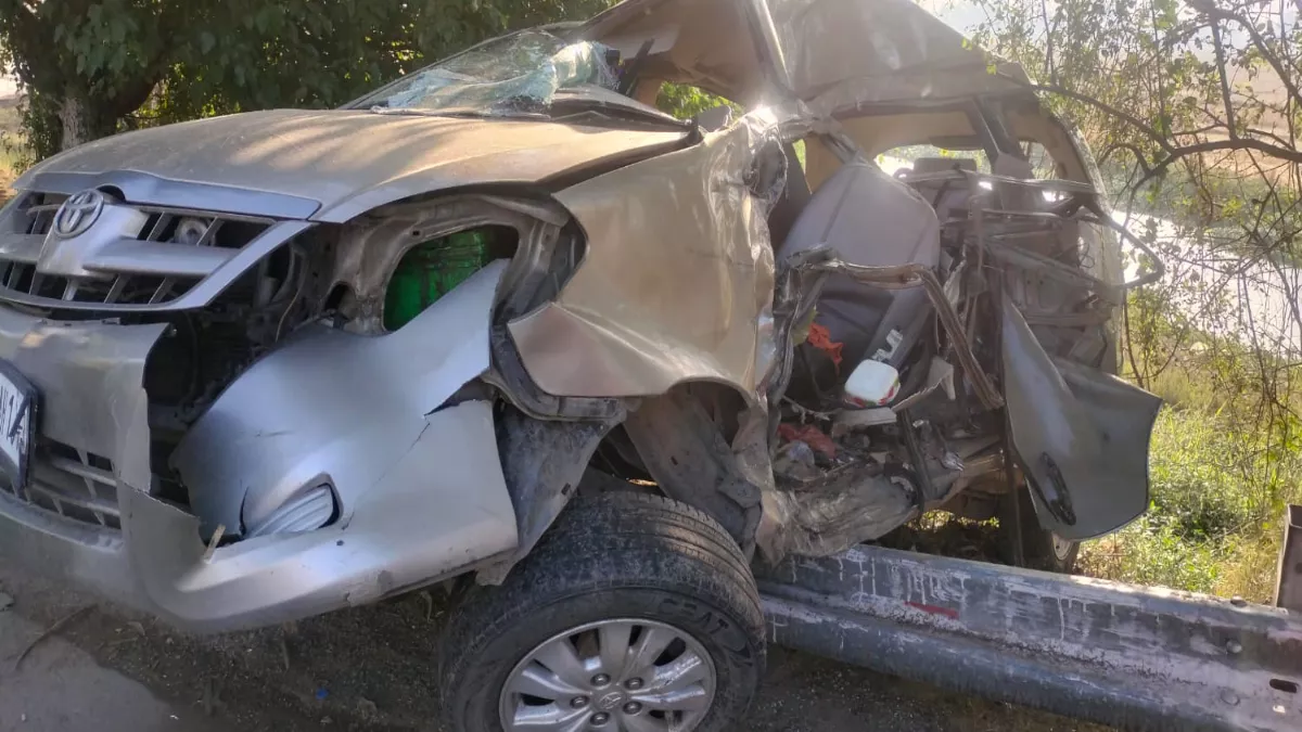 Fatehgarh Sahib road Accident: मिनी ट्रक और कार की भीषण टक्कर, हादसे में दंपति की मौत; सात लोग घायल