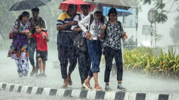 बिहार में भीषण गर्मी के बीच बारिश का अलर्ट (जागरण)