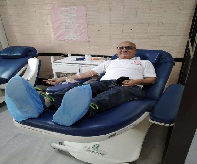 1984 से अभी तक 93 बार रक्तदान कर चुके हैं श्रीकृष्ण गकखड