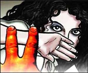 पश्चिम चंपारण में नाबालिग के साथ पांच दोस्तों ने किया सामूहिक दुराचार।