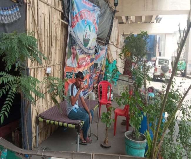 आंदोलन चलाने के लिए फंड और भीड़ दोनों ही कम हो रहे हैं और यह चिंता का विषय बना है