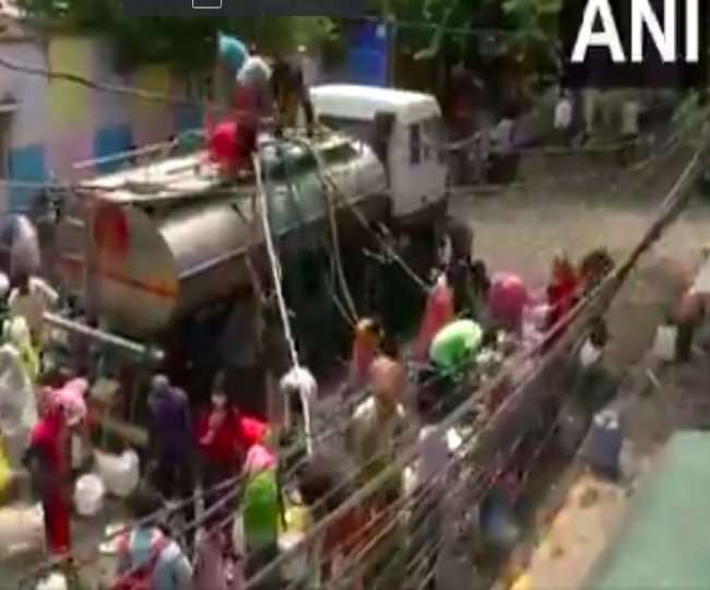 यमुना के पानी में शैवाल बढ़ने से पेयजल आपूर्ति हुई कम