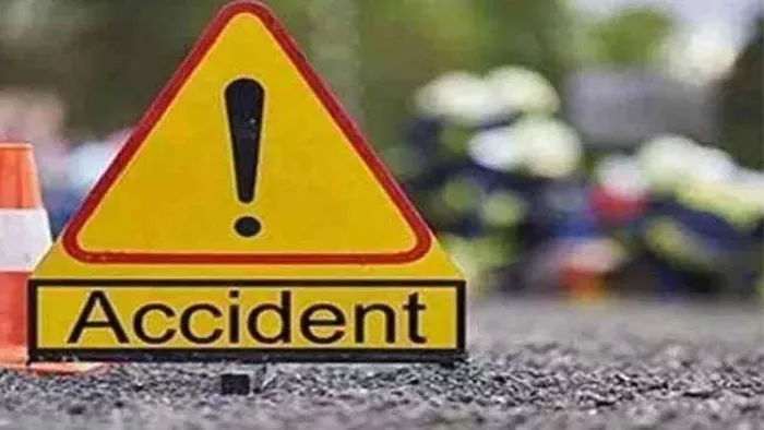 आंध्र प्रदेश में सड़क दुर्घटना में पांच लोगों की मौत (प्रतीकात्मक तस्वीर)