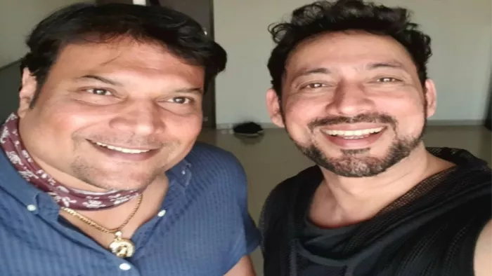 CID actor Hrishikesh Pandey aka Inspector Sachin robbed off cash and documents, Instagram