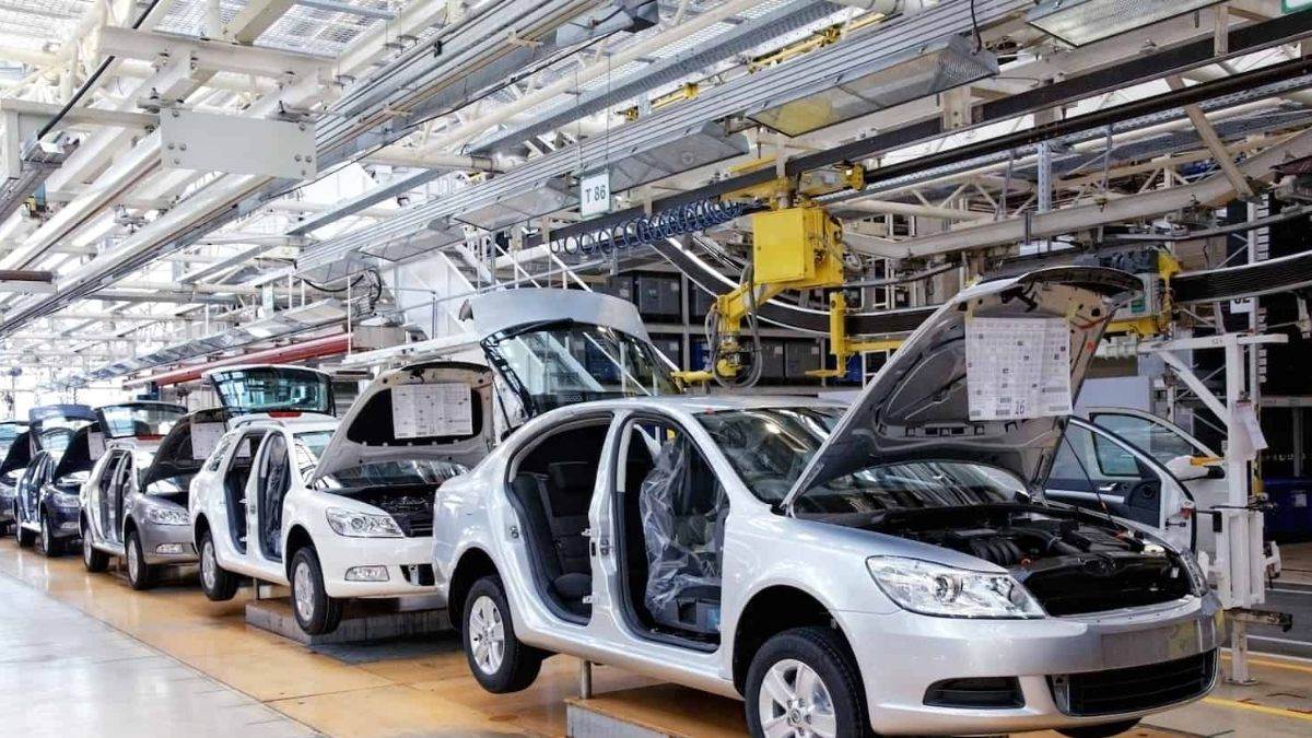 https://www.jagranimages.com/images/newimg/13062025/13_06_2025-automobile_sector_23963123.jpg
