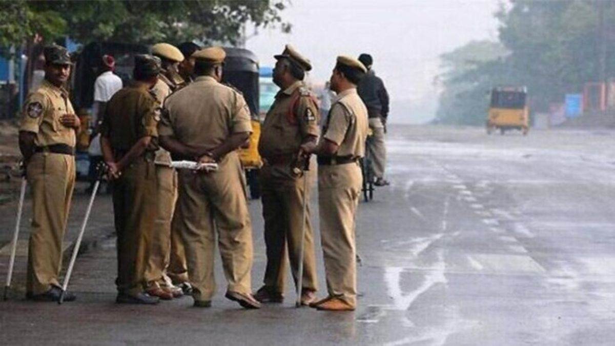 saran news dial 112 police arrested for robbing travelers in saran