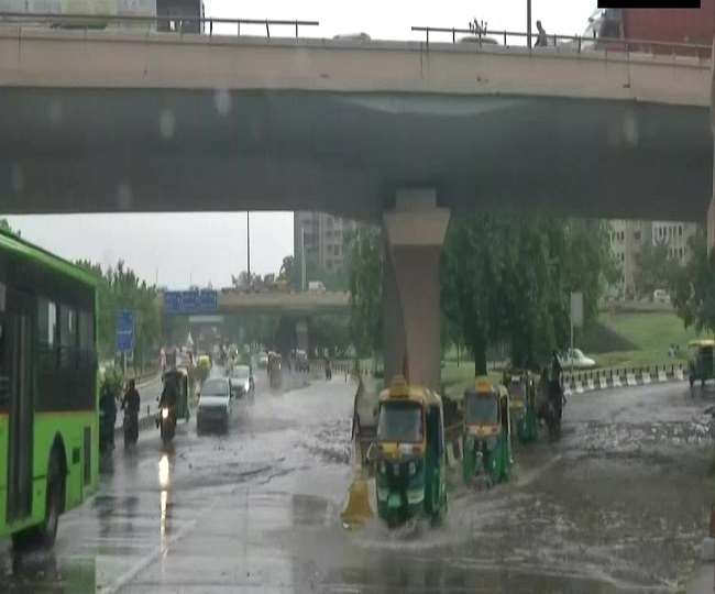 मौसम विभाग के देश के कई राज्यों में भारी बारिश की अलर्ट जारी किया (फोटो एएनआई)