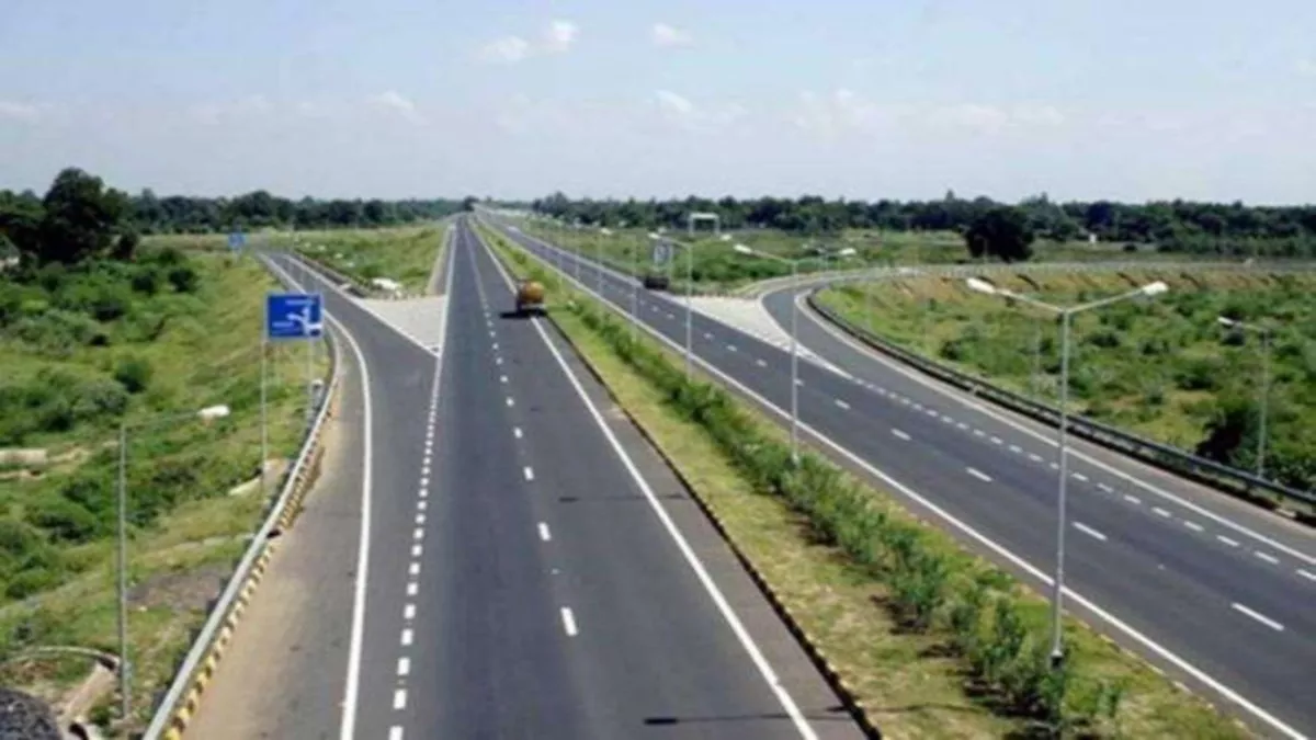 Delhi-Mumbai Expressway: दिल्ली से मुंबई एक्सप्रेस-वे पर जल्द भर्राटा  भरेंगे वाहन, 20 घंटे का सफर महज 12 घंटे में होगा पूरा - Delhi Mumbai  Expressway will be started soon 20 ...