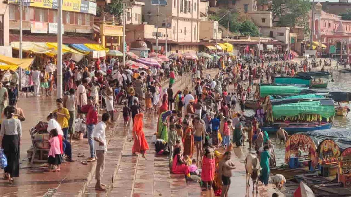 guru purnima being celebrated with joy in up worshiped in temples cm yogi worshiped in gorakhnath temple