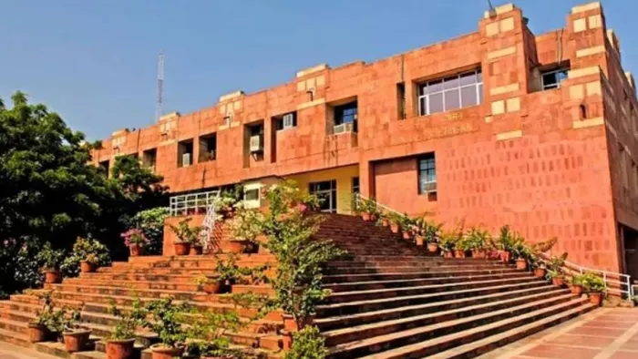 जेएनयू में हिंदू, बौद्ध और जैन की होगी पढ़ाई। फाइल फोटो
