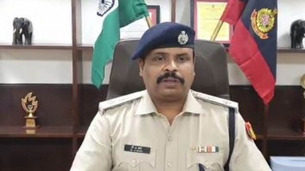 https://www.jagranimages.com/images/newimg/13072024/13_07_2024-ips_officer_23757580.jpg