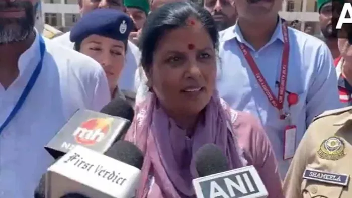 Himachal By Election Result 2024: देहरा से चुनाव जीतते ही कमलेश ठाकुर की पत्नी की आई प्रतिक्रिया।