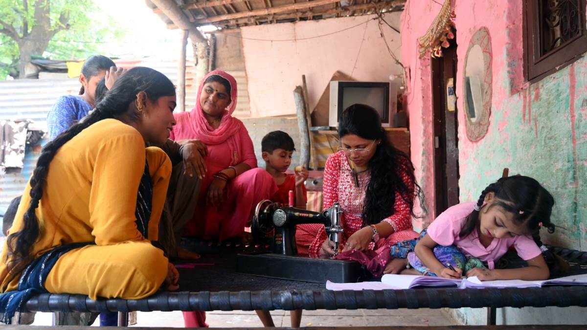 ncr majnu ka tila residents are also considering leaving delhi hindu refugees troubled by bulldozers and yamuna desolation