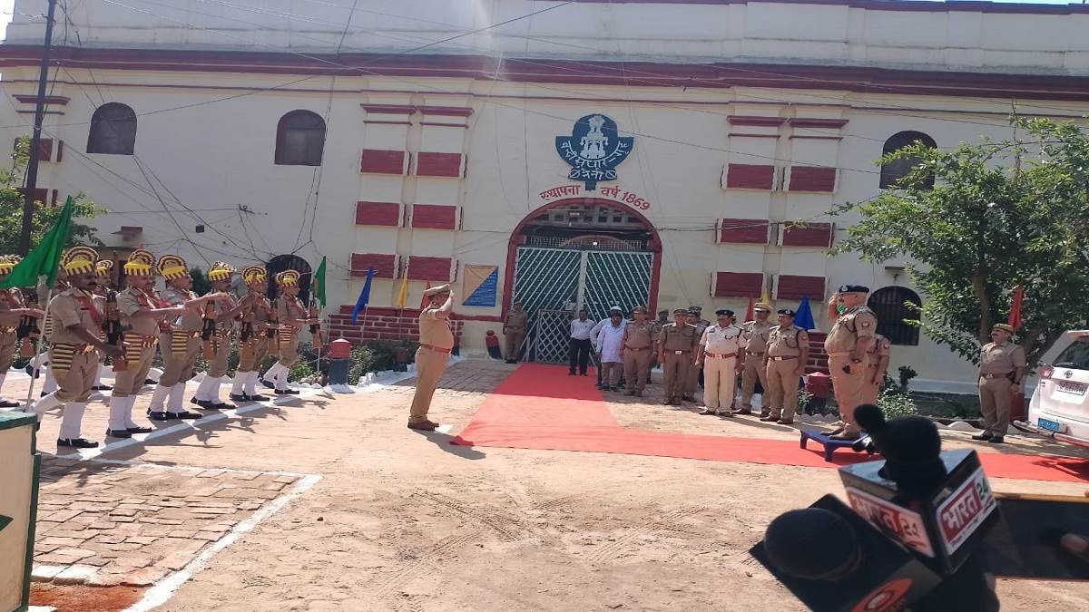 https://www.jagranimages.com/images/newimg/13072025/13_07_2025-dg_jail_23983242.jpg