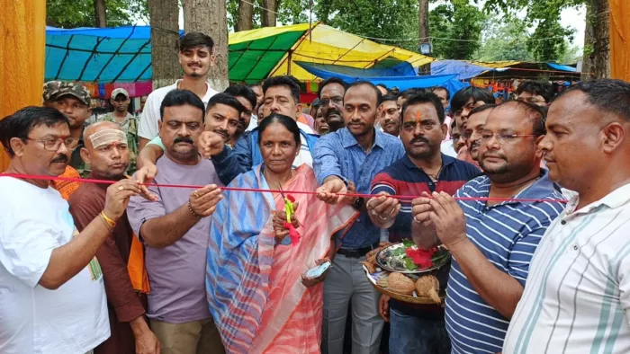 सांसद जोबा माझी ने महादेवशाल धाम में श्रावणी मेले का किया उद्घाटन। जागरण फोटो