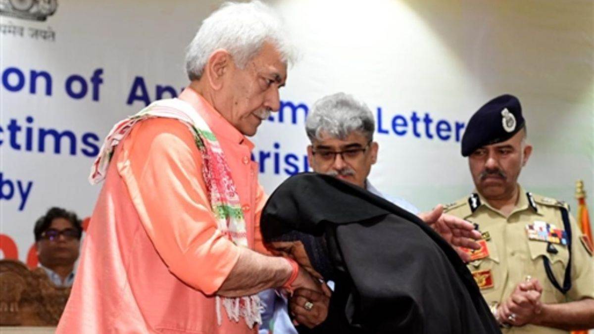 https://www.jagranimages.com/images/newimg/13072025/13_07_2025-manoj_sinha_2_23983328.jpg