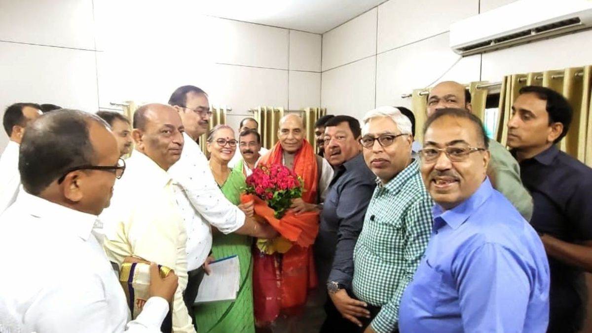 https://www.jagranimages.com/images/newimg/13072025/13_07_2025-rajnath_singh_lucknow_1_23983485.jpg