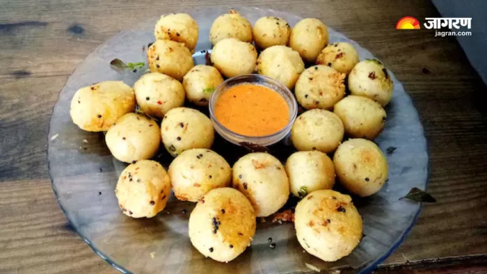 Rice Appe Recipe: इस तरह बनाएं टेस्टी राइस अप्पे (Image Source: Freepik)