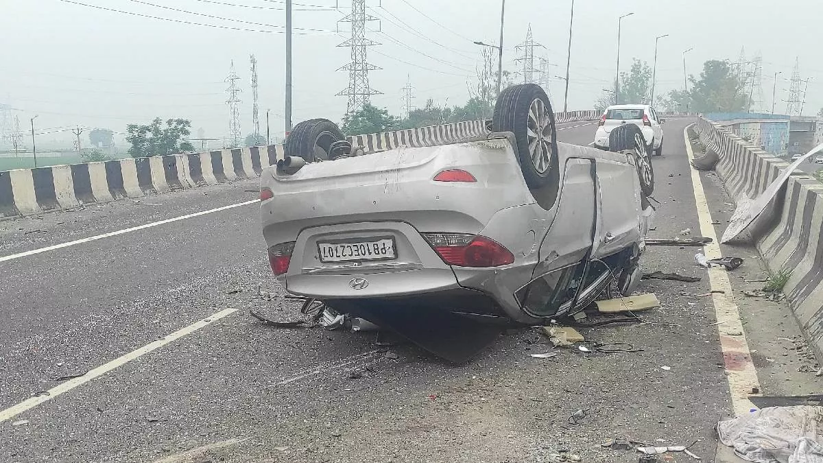 संगरूर में दर्दनाक सड़क हादसा, टायर फटने से हाईवे पर पलटी कार; DSP के इकलौते बेटे की मौत