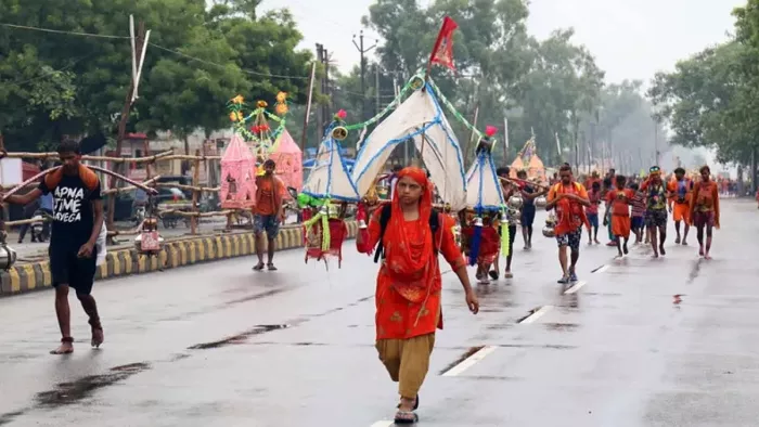 महिला कांवड़ श्रद्धालुओं की सुरक्षा को 10 हजार पुलिसकर्मी तैनात