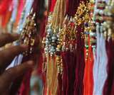 जानिए, राशि के अनुसार किस रंग की राखी खोलेगी आपके भाई के लिये सौभाग्य के द्वार